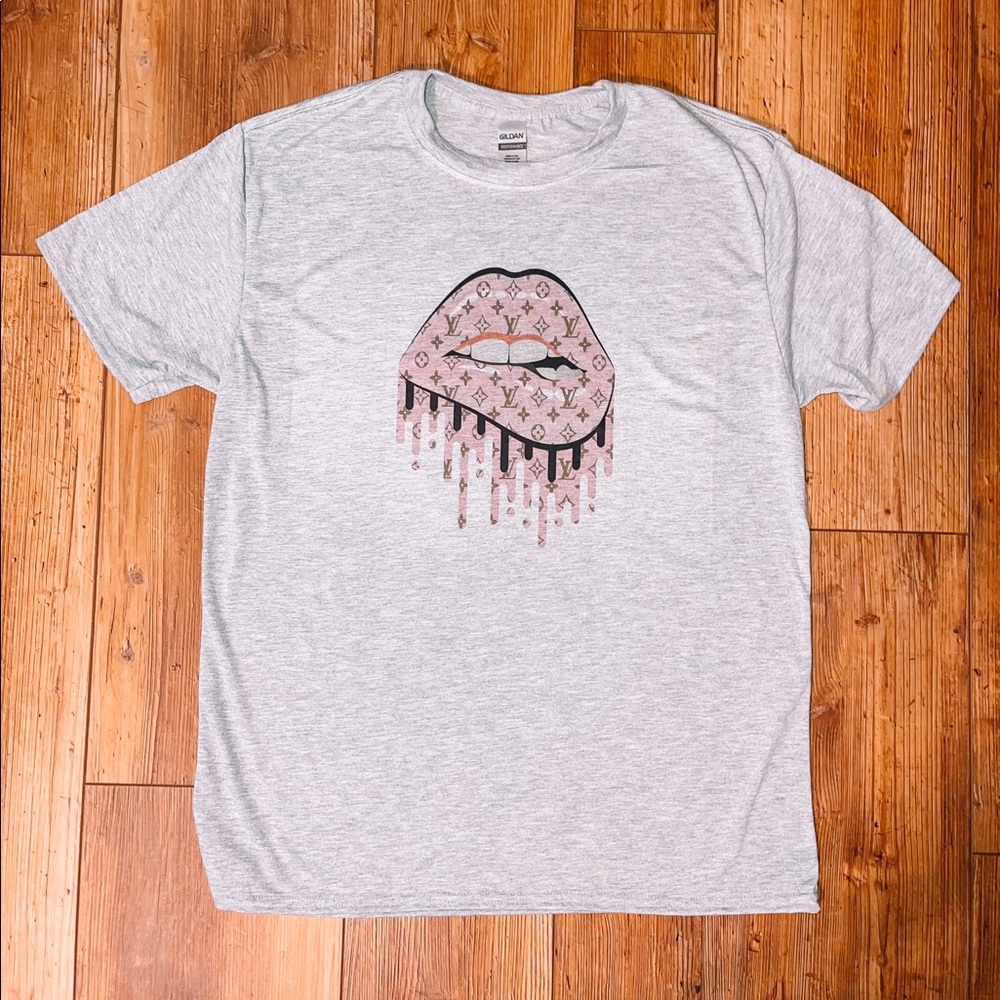 Lips tshirt